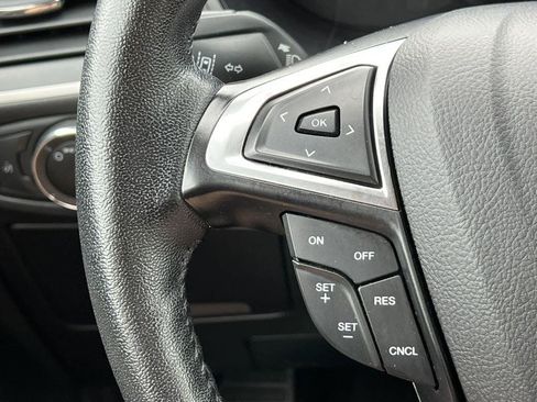 Used 2023 Ford Edge SEL AWD/4WD image 19