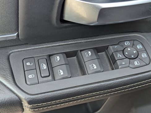 Used 2025 RAM 3500 Big Horn image 25