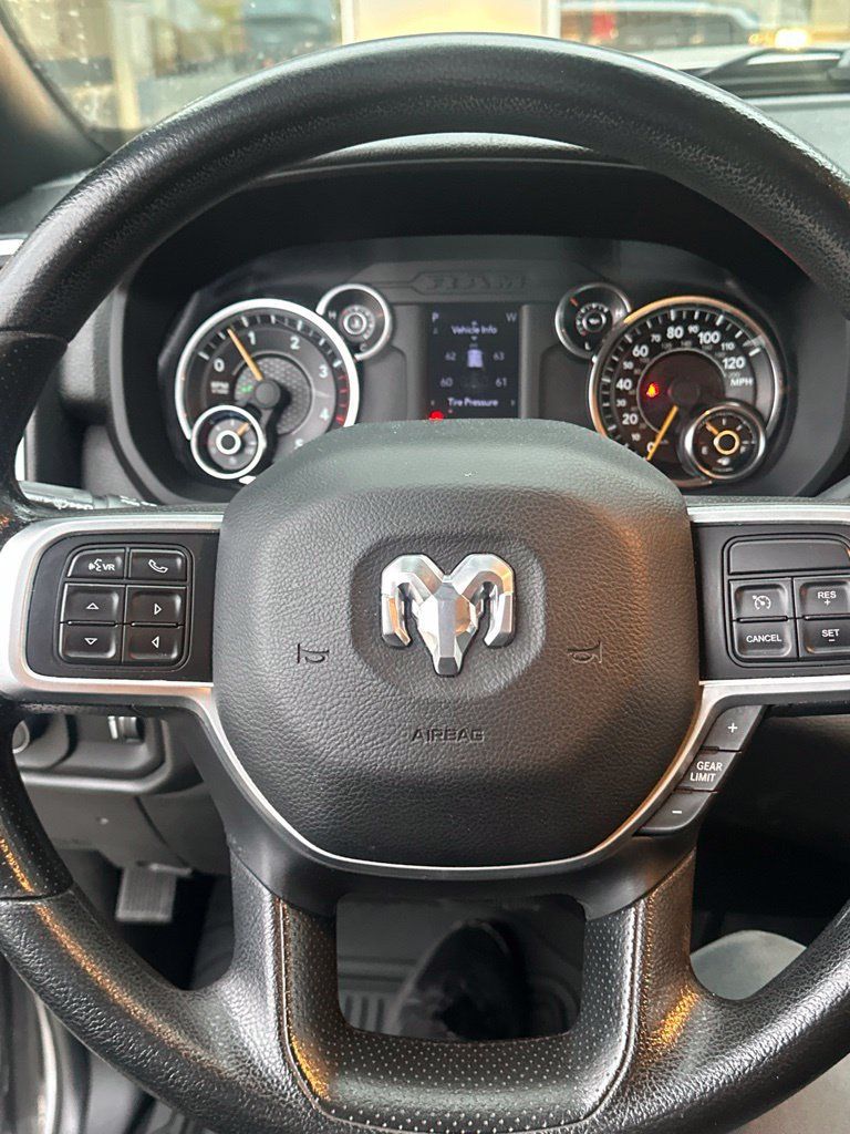 Used 2021 RAM 2500 Big Horn AWD/4WD image 15