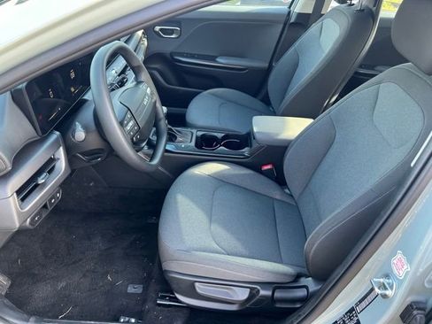 Certified 2025 Kia K4 LXS image 12