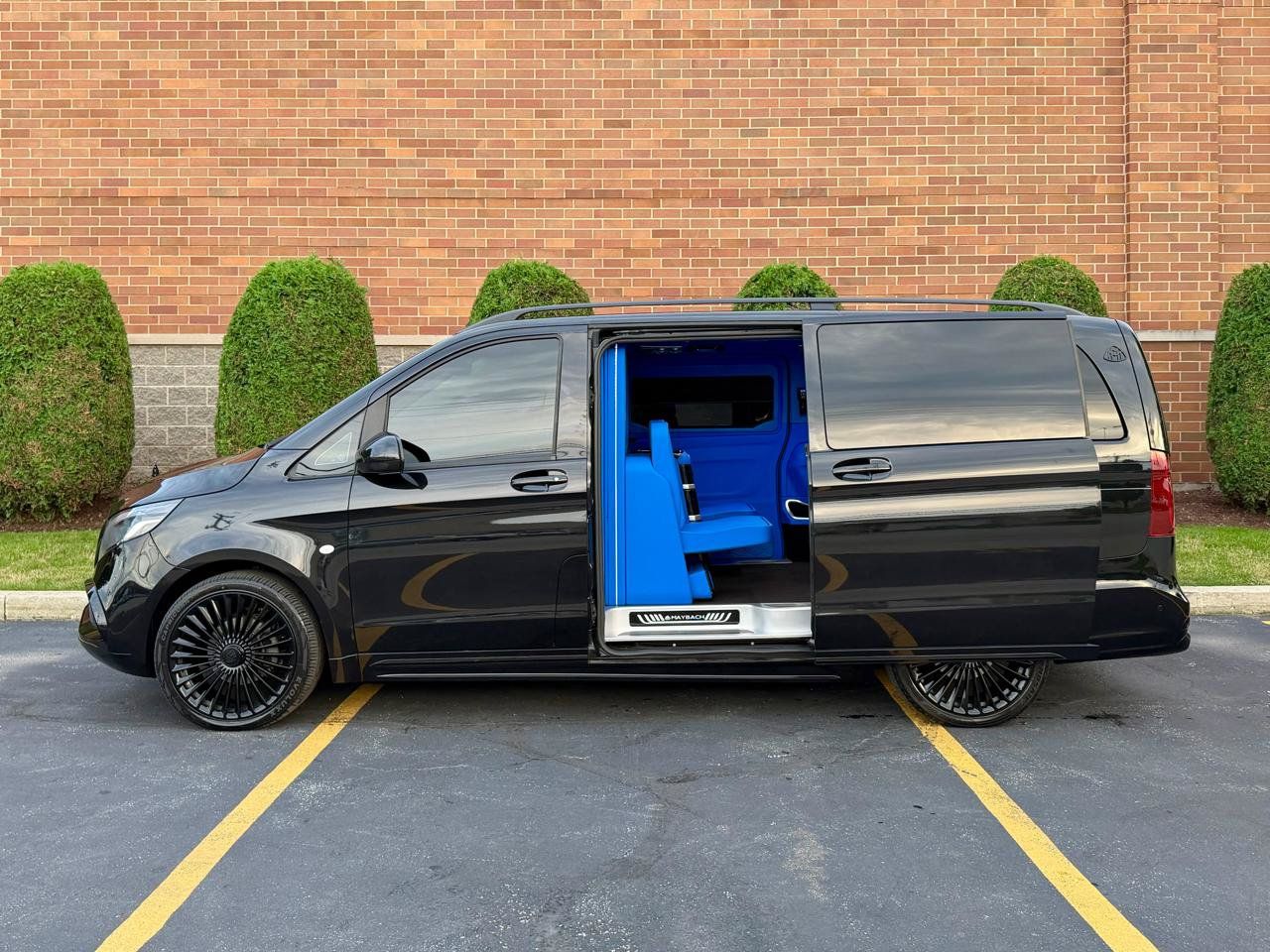 Used 2021 Mercedes-Benz Metris Passenger image 19