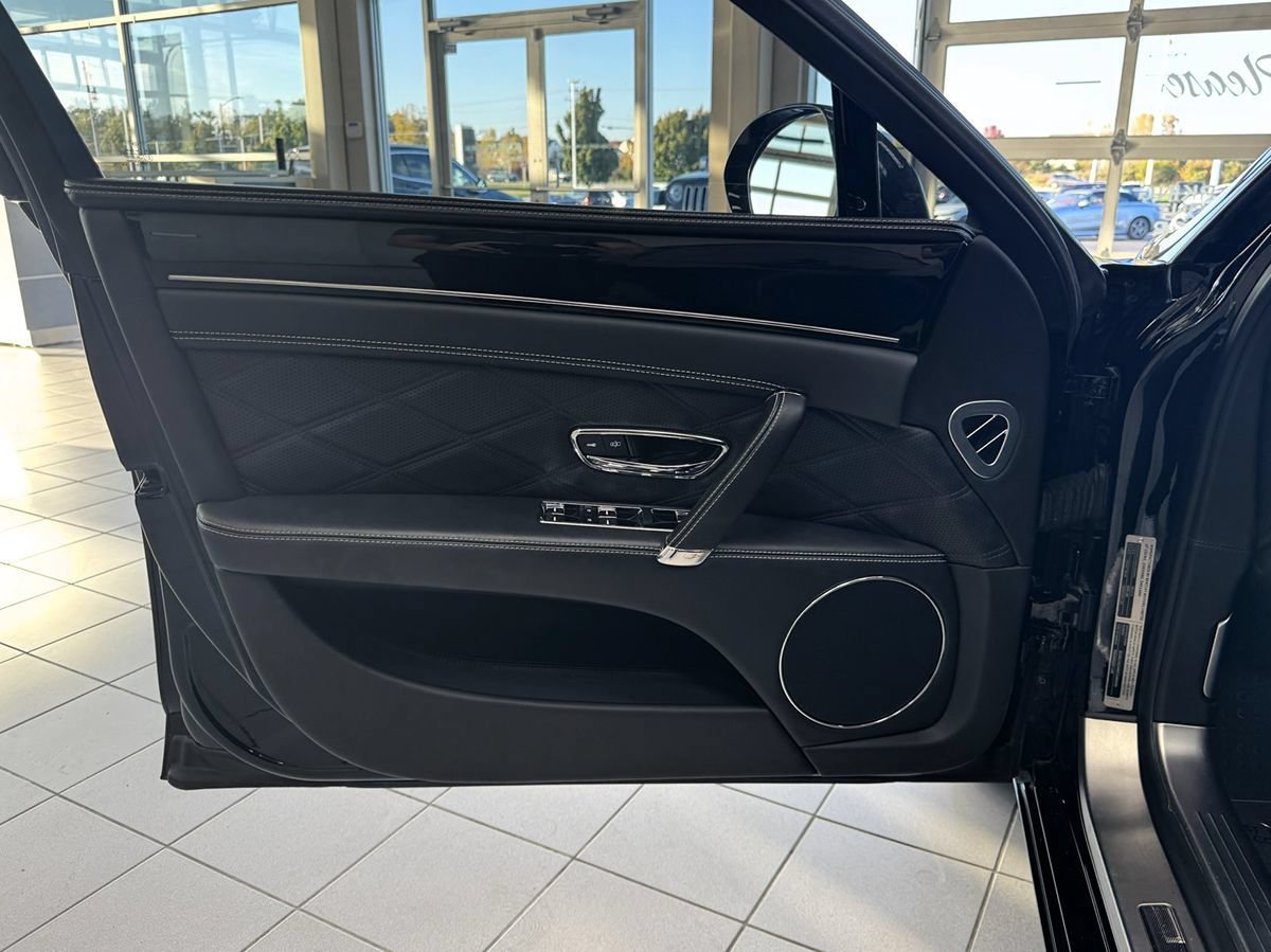 Used 2014 Bentley Flying Spur W12 AWD/4WD image 13
