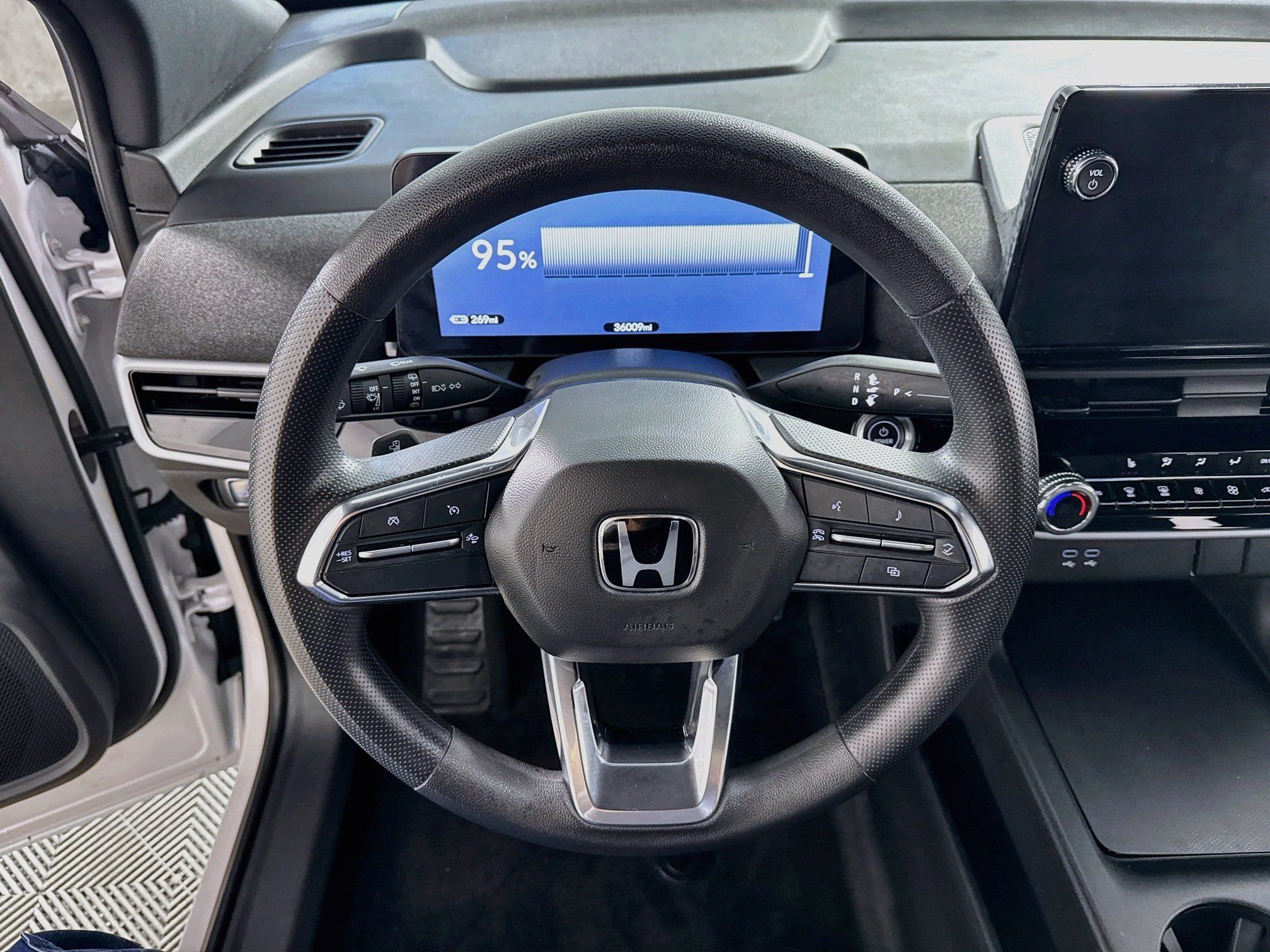 Used 2024 Honda Prologue EX image 15