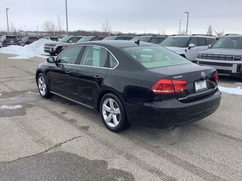 Used 2015 Volkswagen Passat 1.8T Limited Edition image 7