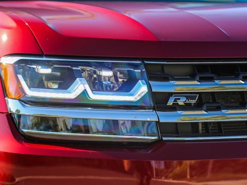 Used 2018 Volkswagen Atlas SEL w/ R-Line Package image 9