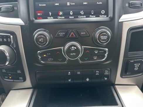 Used 2018 RAM 1500 Big Horn image 32