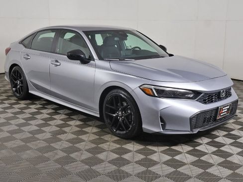 Used 2025 Honda Civic Sport image 2