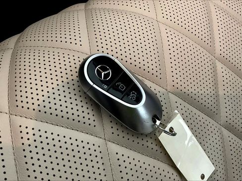 Used 2025 Mercedes-Benz S 580 4MATIC Sedan image 15