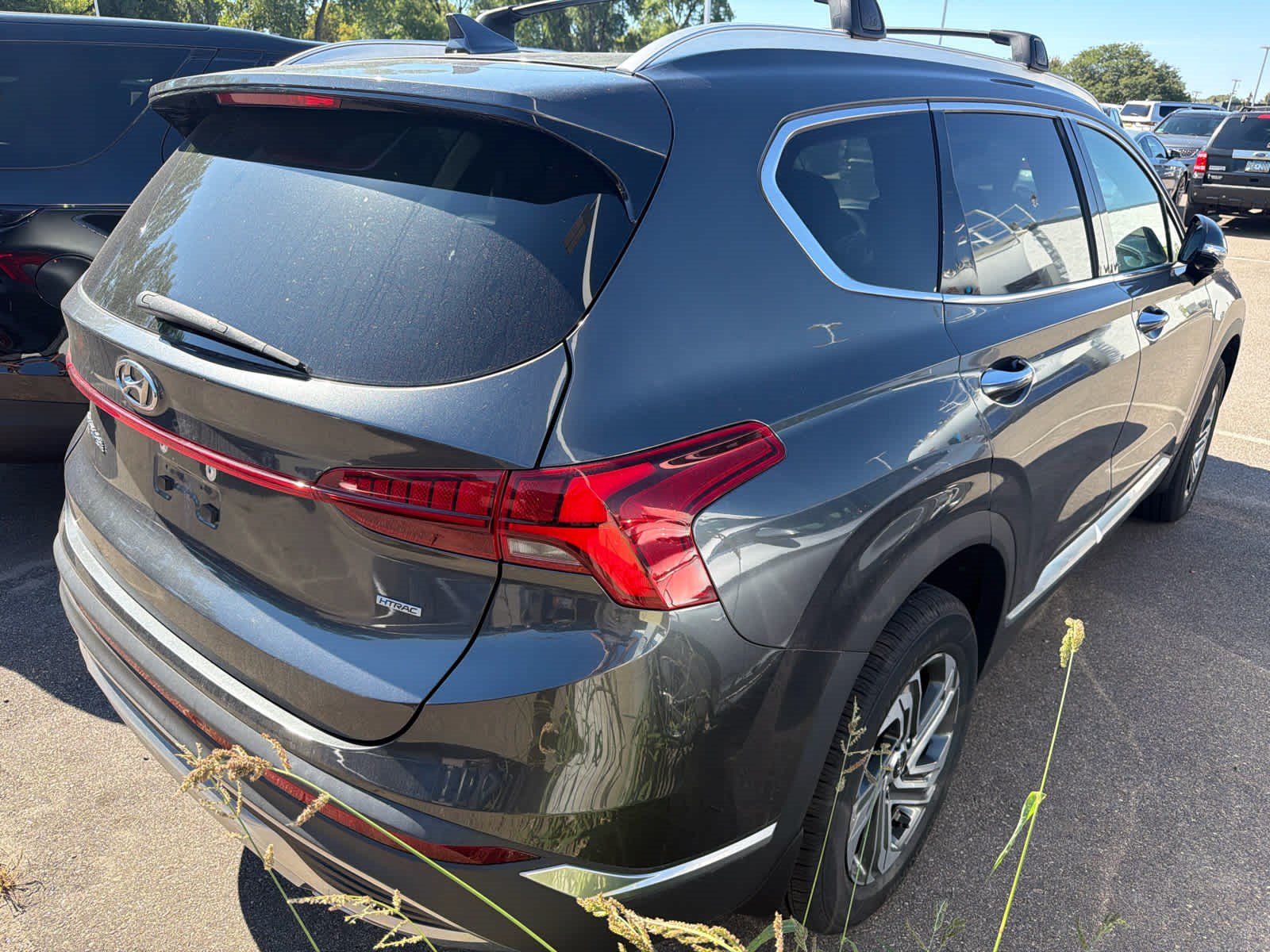 Used 2023 Hyundai Santa Fe SEL w/ Premium Package AWD/4WD image 3