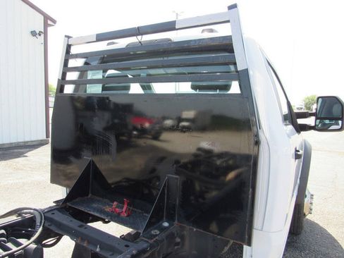 Used 2021 Ford F550 2WD Regular Cab Super Duty image 16