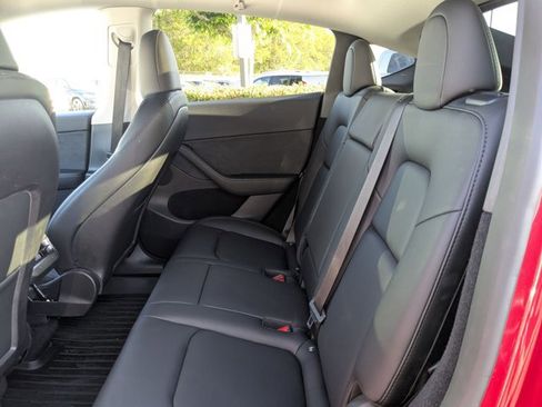 Used 2023 Tesla Model Y Performance image 15