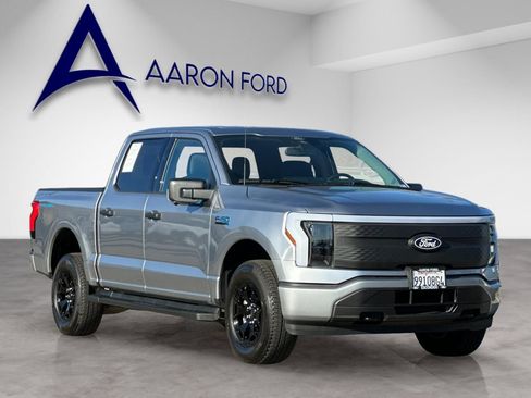 Used 2025 Ford F150 Lightning XLT AWD/4WD image 8