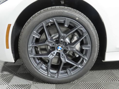 Used 2025 BMW 330i xDrive Sedan w/ Premium Package AWD/4WD image 25