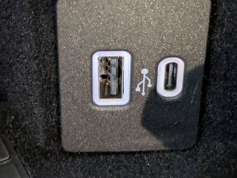 New 2026 Lincoln Corsair Reserve image 24