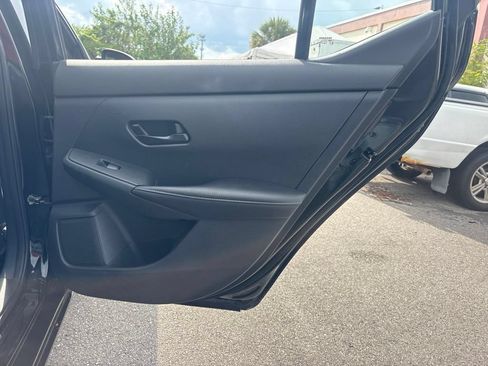 Used 2025 Nissan Sentra SV FWD image 16