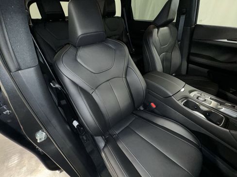 Certified 2025 INFINITI QX60 Pure AWD/4WD image 29