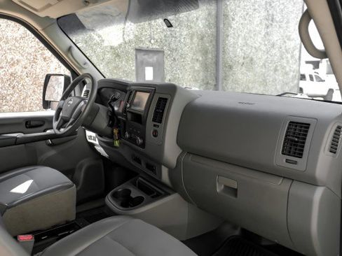 Used 2021 Nissan NV 2500 S image 23