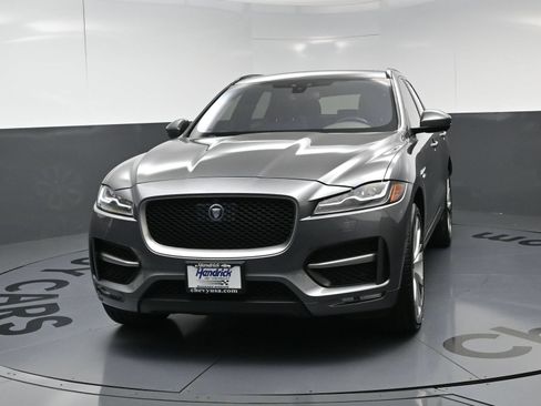 Used 2017 Jaguar F-PACE R-Sport AWD/4WD image 5