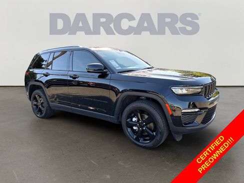 Used 2024 Jeep Grand Cherokee Limited w/ Black Appearance Package AWD/4WD image 1
