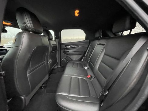 Used 2021 Chevrolet TrailBlazer ACTIV w/ Technology Package AWD/4WD image 18