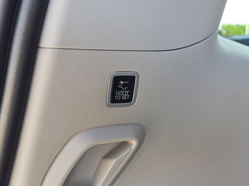 Used 2024 Jeep Wagoneer Series III w/ Premium Group I image 19