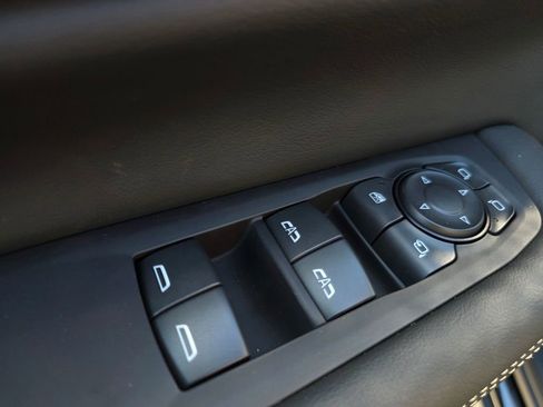 New 2026 GMC Yukon Elevation w/ Elevation Premium Package AWD/4WD image 12