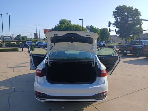 Used 2026 Volkswagen Jetta S FWD image 20