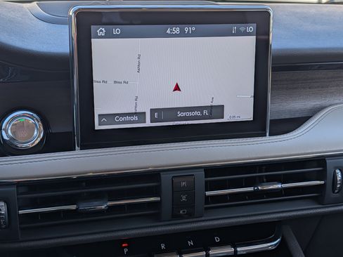 Used 2021 Lincoln Corsair Reserve image 30