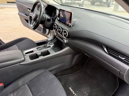 Used 2023 Nissan Sentra SV image 31