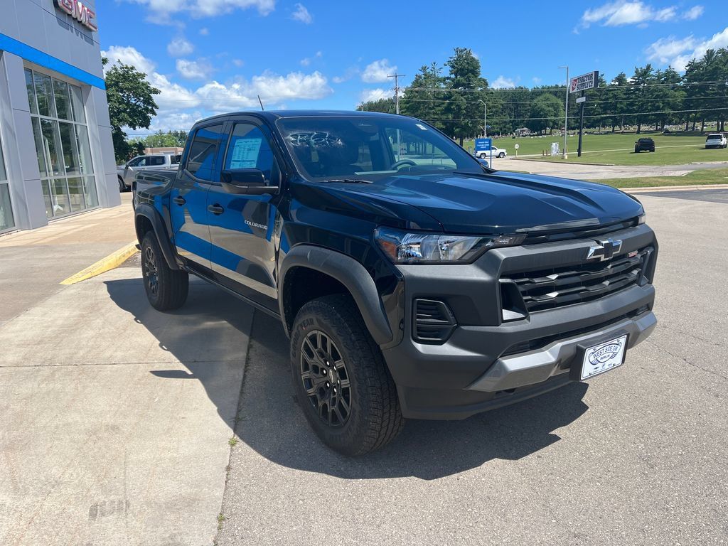 New 2026 Chevrolet Colorado Trail Boss AWD/4WD image 3