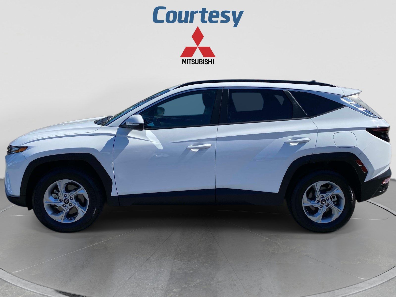 Used 2023 Hyundai Tucson SEL AWD/4WD image 2