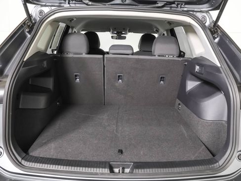 Used 2025 Volkswagen Tiguan S w/ 18" Wheel Package image 39