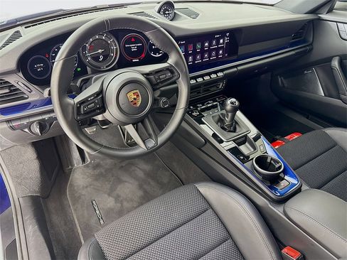 Used 2024 Porsche 911 Carrera T image 4