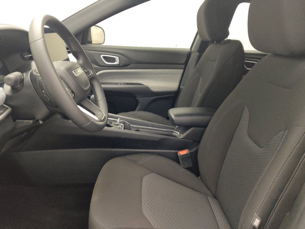 Used 2023 Jeep Compass Sport AWD/4WD image 17