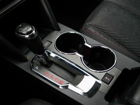 Used 2017 GMC Terrain SLE w/ Chrome Edition image 31