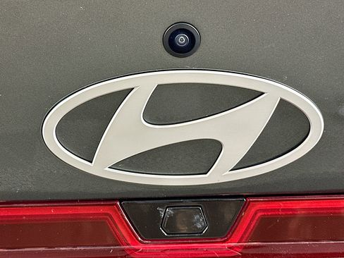 Used 2024 Hyundai Elantra SEL image 29