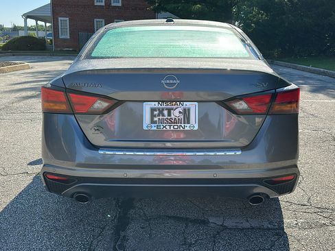 Certified 2023 Nissan Altima 2.5 SV w/ SV Premium Package image 5