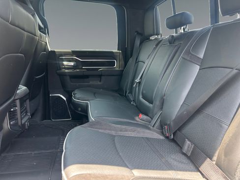 New 2026 RAM 2500 Laramie AWD/4WD image 13