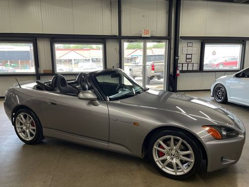 Used 2001 Honda S2000 image 20