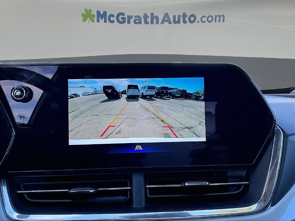 Used 2025 Chevrolet Trax LT w/ Driver Confidence Package FWD image 16