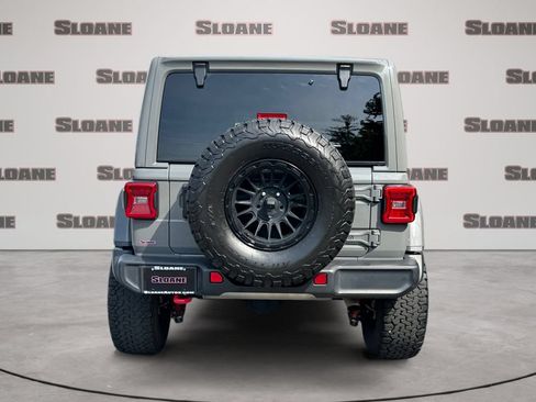 Used 2022 Jeep Wrangler Unlimited Rubicon w/ LED Lighting Group AWD/4WD image 4