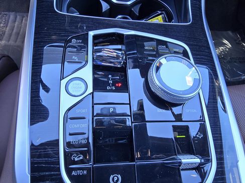 New 2026 BMW X7 xDrive40i w/ M Sport Package image 24