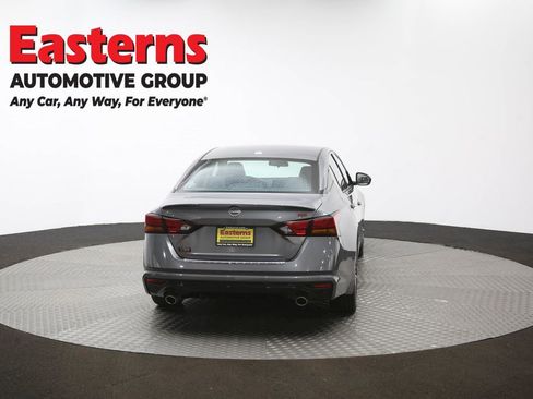 Used 2023 Nissan Altima 2.5 SR FWD image 36