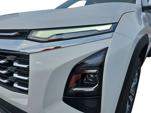 Used 2026 Chevrolet Equinox LT FWD image 13