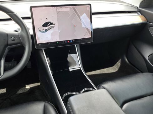 Used 2020 Tesla Model 3 Long Range AWD/4WD image 9