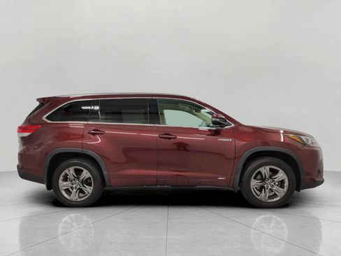Used 2017 Toyota Highlander Limited Platinum w/ Carpet Mat Package AWD/4WD image 12