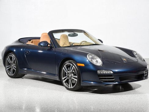 Used 2012 Porsche 911 Carrera 4 AWD/4WD image 3