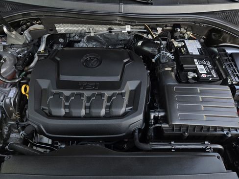 Used 2024 Volkswagen Tiguan SE image 26