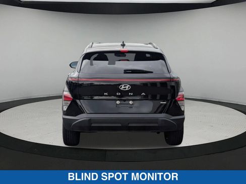 Used 2024 Hyundai Kona SEL AWD/4WD image 5
