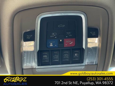 Used 2021 RAM 1500 Laramie AWD/4WD image 44